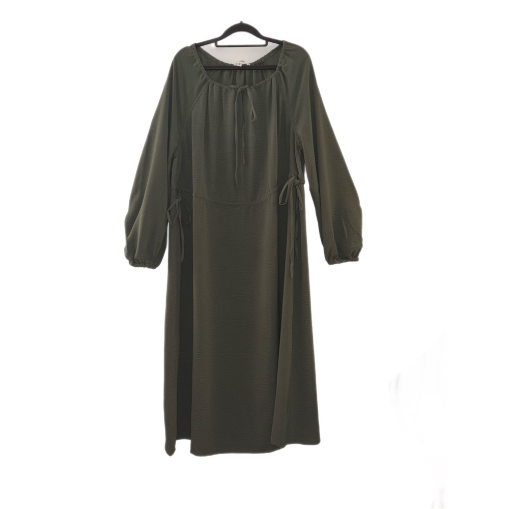 Everyday Jones by Madeline Jones Long sleeve Green Maxi Dress NWOT